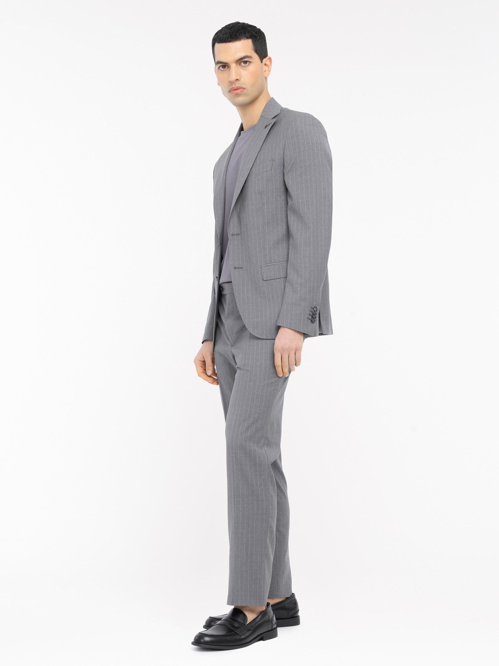 Abito gessato lana vergine super 100`s 44 / GRIGIO